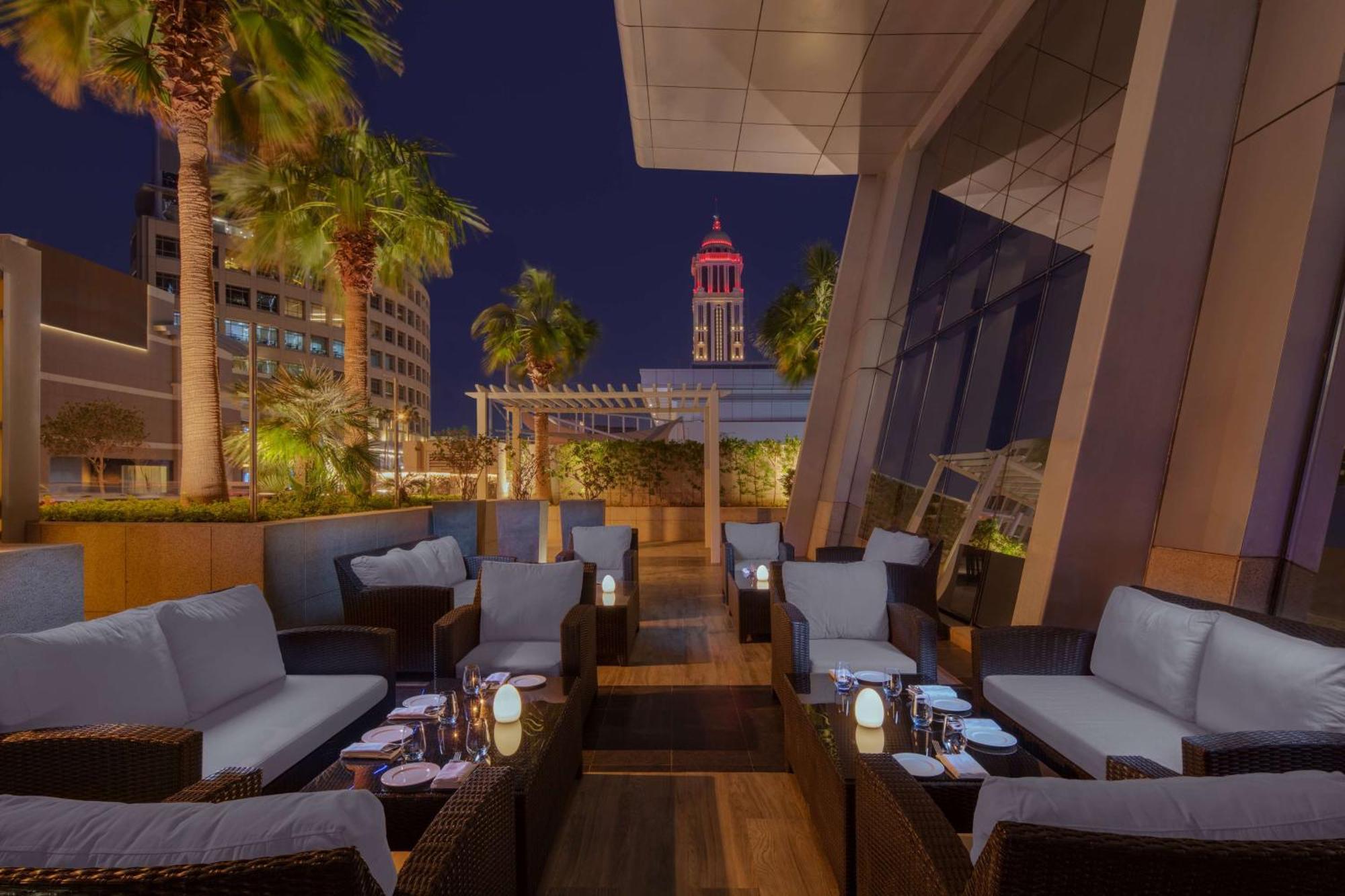 فندق حياة ريجنسي الرياض العليا المظهر الخارجي الصورة The Terrace at the St. Regis