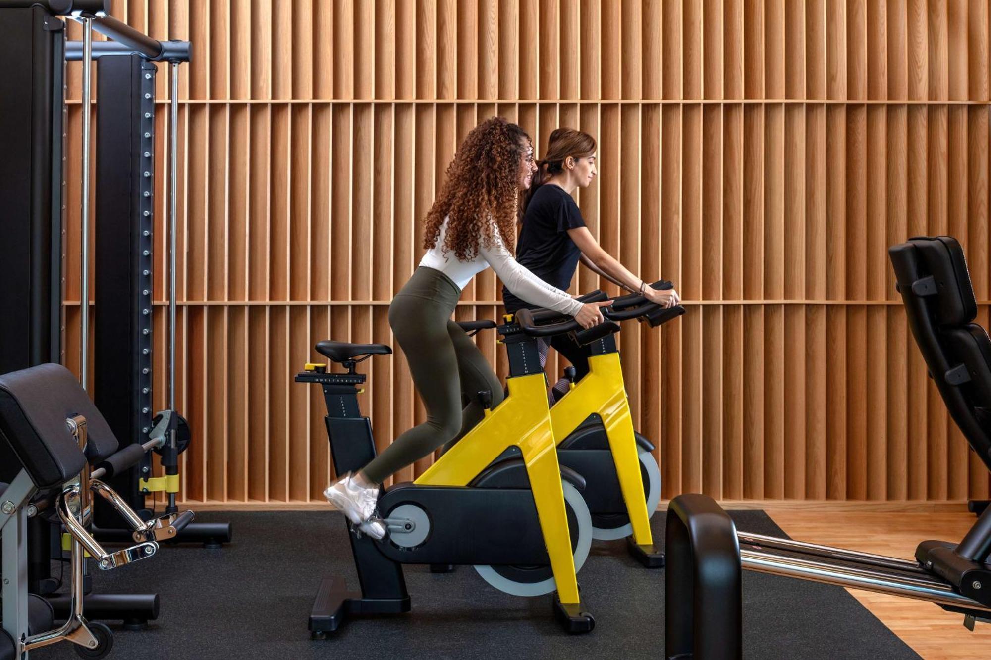 فندق حياة ريجنسي الرياض العليا المظهر الخارجي الصورة Indoor cycling