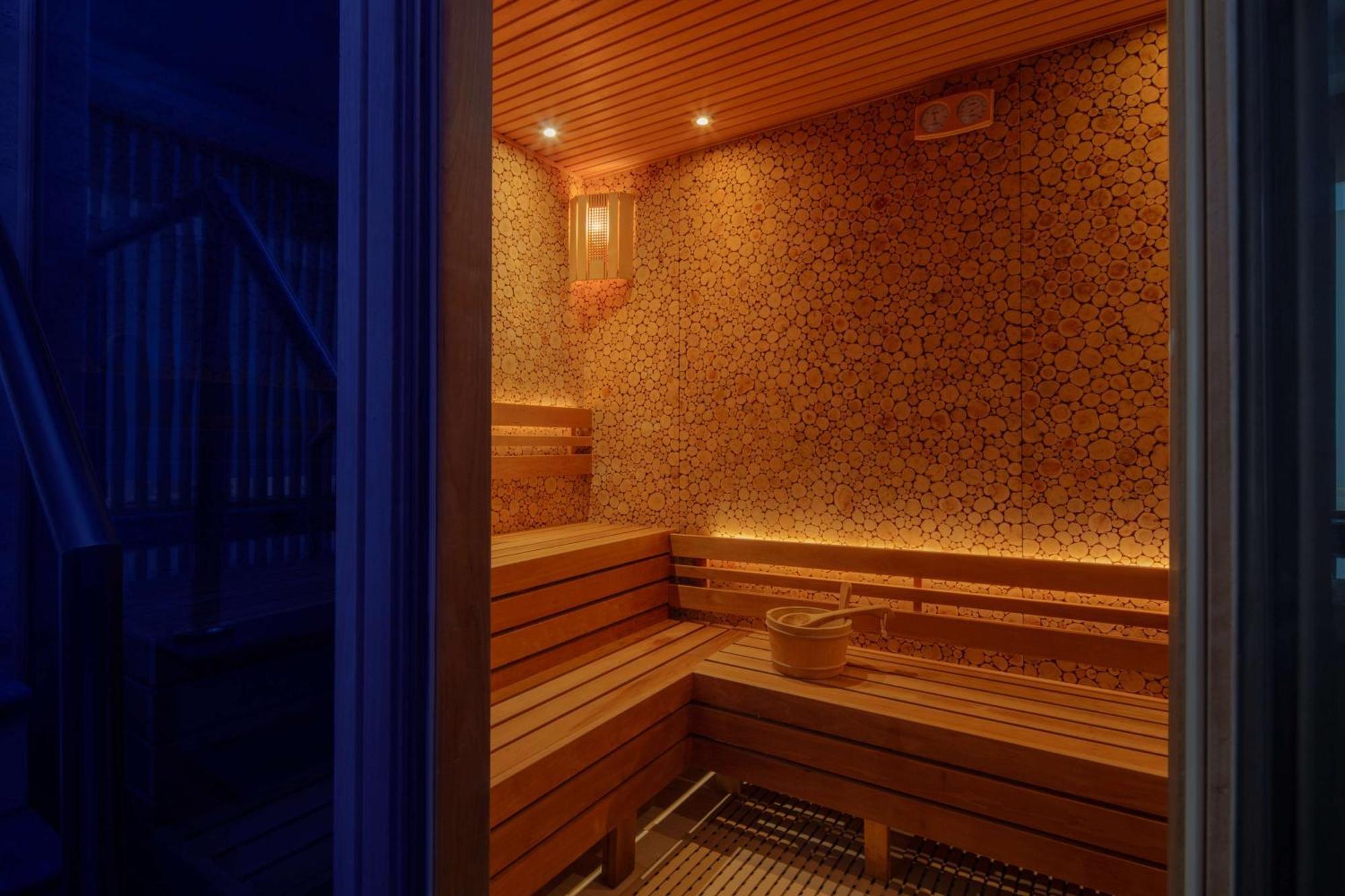 فندق حياة ريجنسي الرياض العليا المظهر الخارجي الصورة A modern Finnish sauna