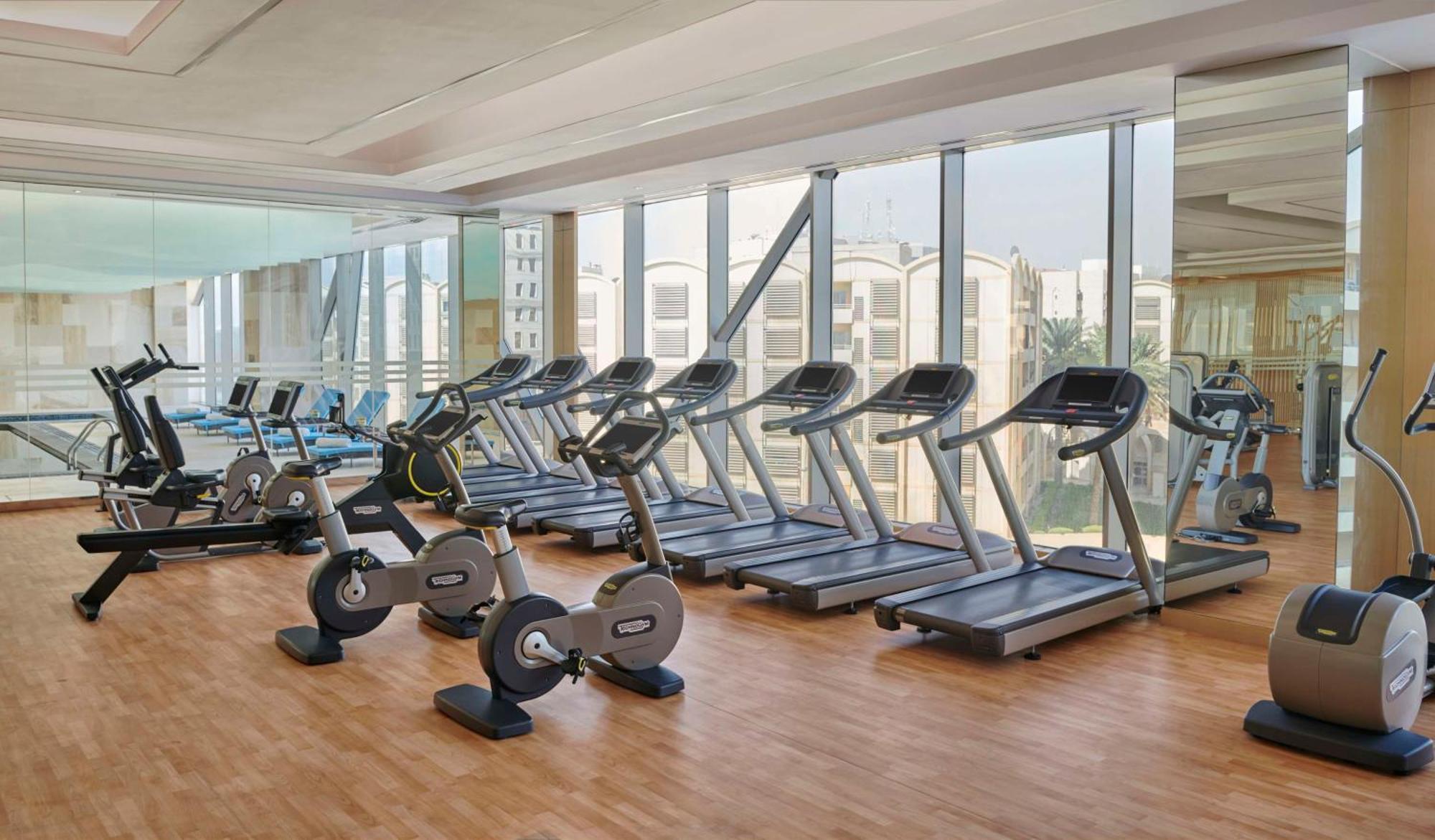 فندق حياة ريجنسي الرياض العليا المظهر الخارجي الصورة A gym at the Jumeirah Beach Hotel